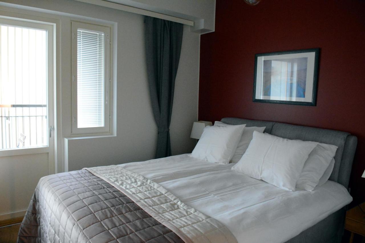 Riverside Lux With 2 Bedrooms, Car Park Garage And Sauna Turku Extérieur photo